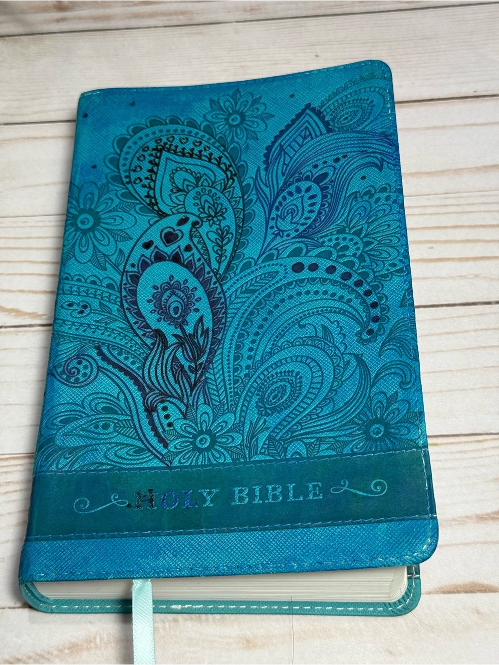 NIV Bible for Teen Girls Holy Bible Italian Duo-Tone Teal Paisley Zondervan